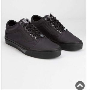 Vans x Harry Potter Old Skool Deathly Hallow Shoe